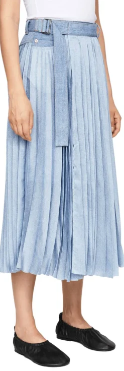 Asymmetrischer Midirock mit Falten Hellblau