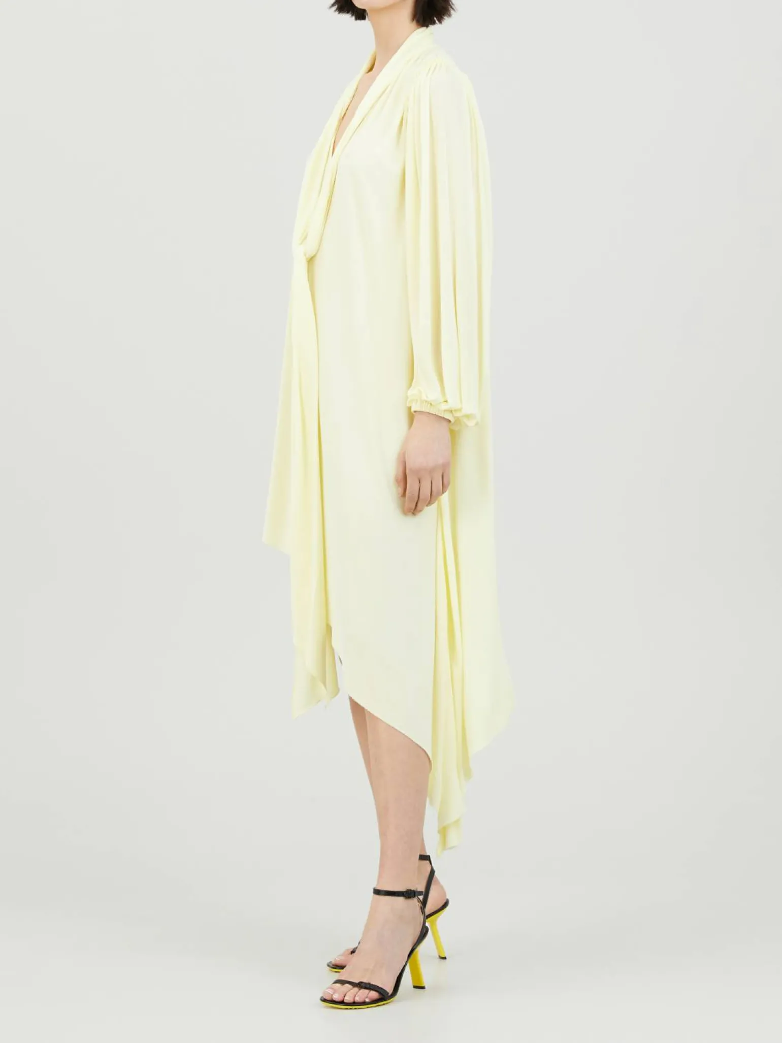 Asymmetrisches Midikleid Gelb