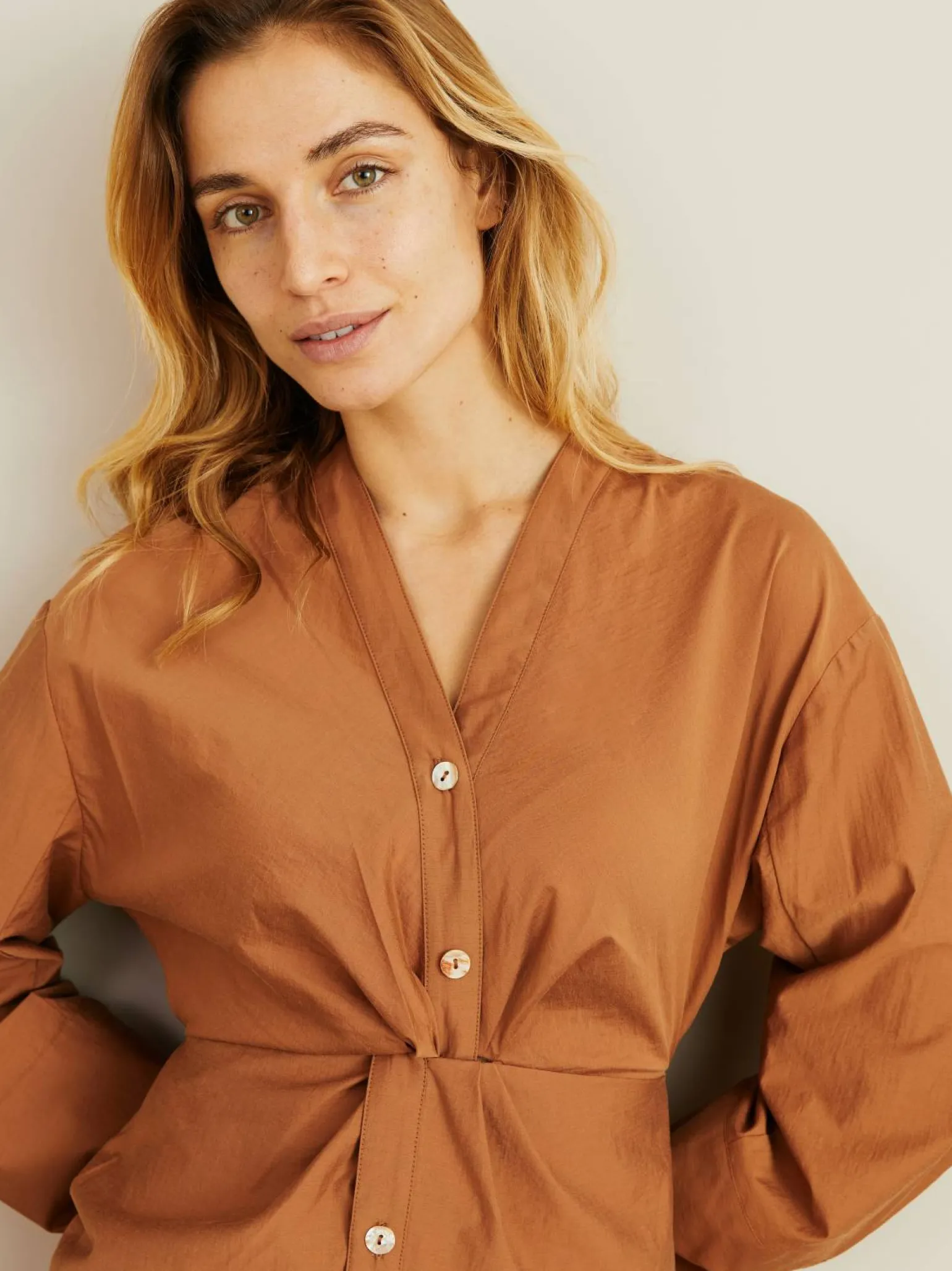 Baumwoll-Nylon-Kleid 'Johanna' mit Knotendetails Braun