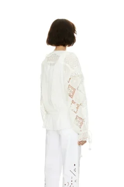 Bluse 'Nowana' mit Lochstickerei Crème