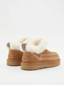Boots 'Classic Ultra Mini Alpine' Hellbraun