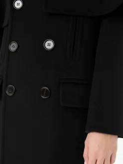 Cape-Mantel in Schwarz