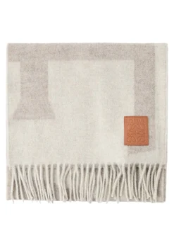 Cashmere-Schal mit LOEWE Anagram Lederaufnäher Grau