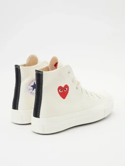 Chucks 'Small Red Heart' Crème
