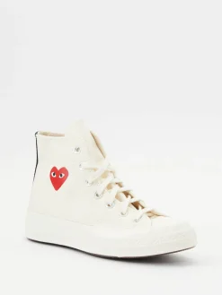 Chucks 'Small Red Heart' Crème