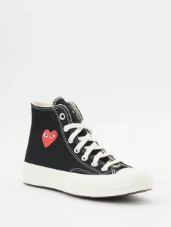 Chucks 'Small Red Heart' Schwarz