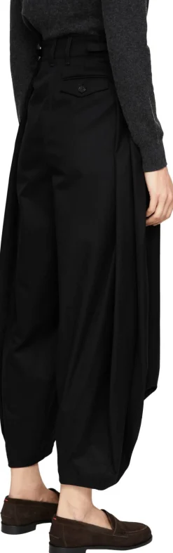 Drapierte Hose aus Baumwolle und Seide