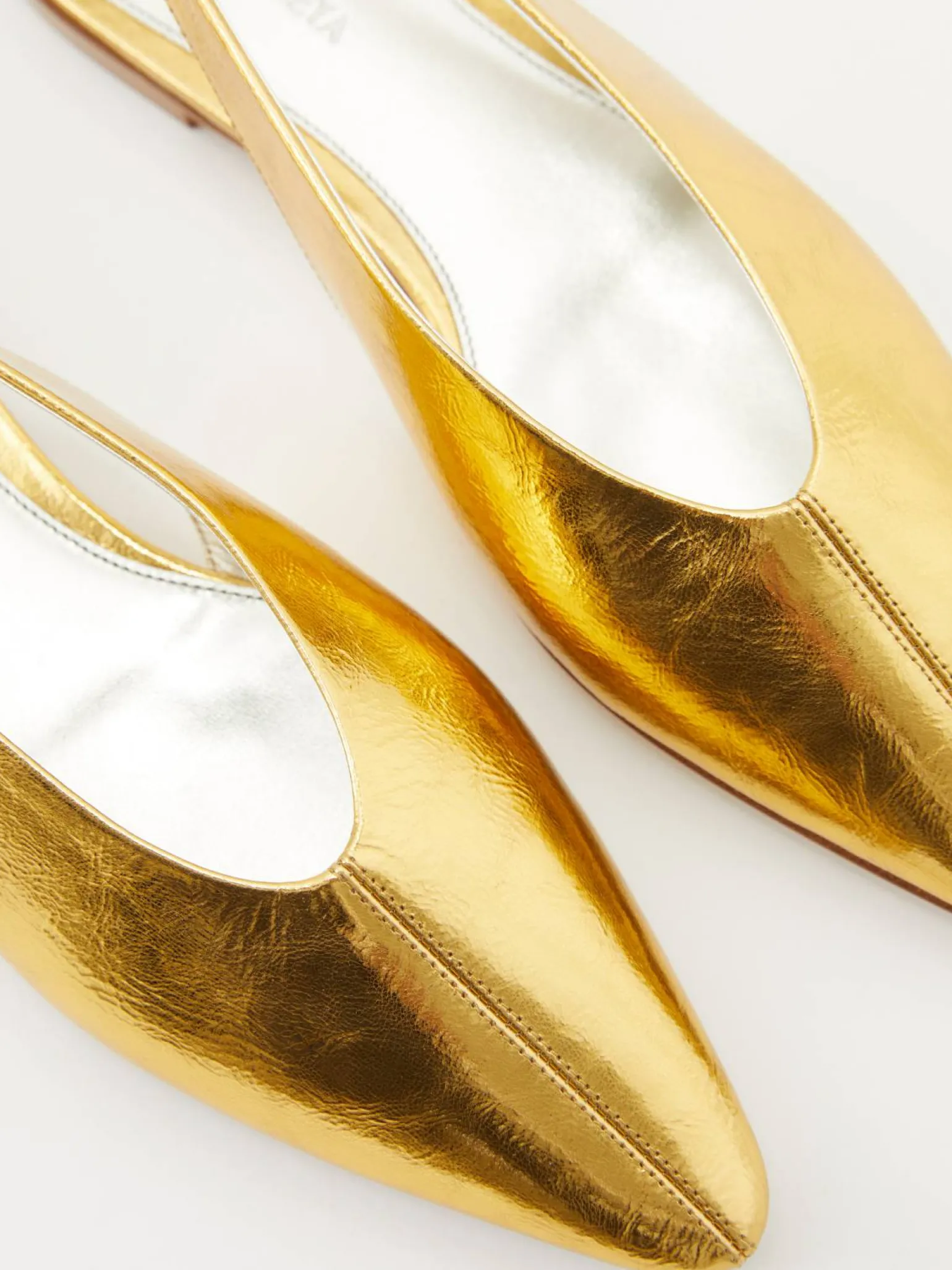 Flat 'Sofia' in Gold