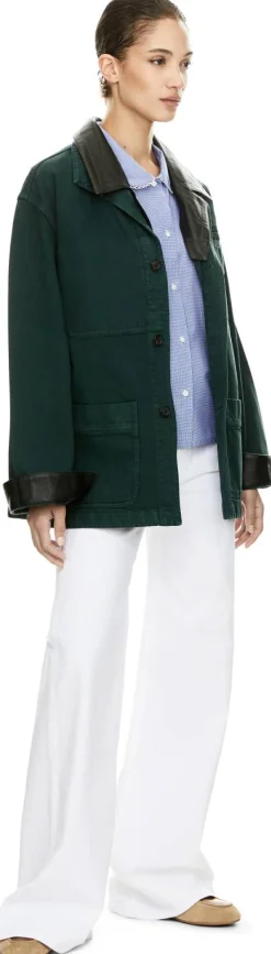 Jacke aus stückgefärbter Gabardine und Leder Grün