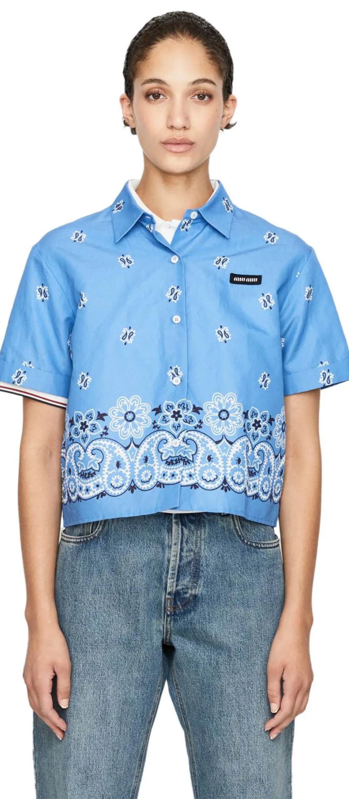 Kurzarm Bluse mit Bandana-Print Blau