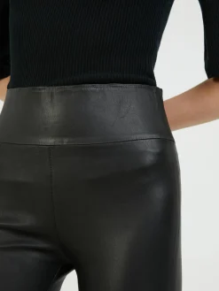 Lederleggings 'Crop Flare' Schwarz