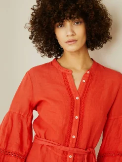Leinenkleid mit Lochspitze Rot