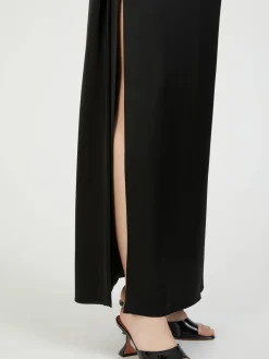 Maxikleid mit Schalkragen Schwarz