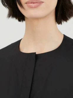 Minikleid mit ausgestelltem Rock Schwarz
