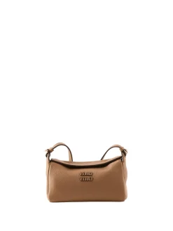 Pouch mit Logo Schriftzug aus Leder Braun