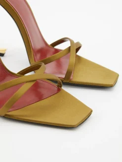Sandalen 'Opyum' aus Satin-Crêpe Cuba Gold
