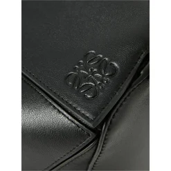 Schultertasche Paula's Ibiza ‘Puzzle Featherlight Medium’ Schwarz
