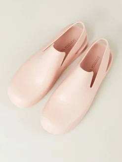 Slingback-Slippers aus Gummi Peachy