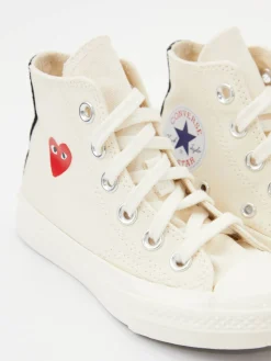 Sneaker 'Red Heart' in Crème/Rot