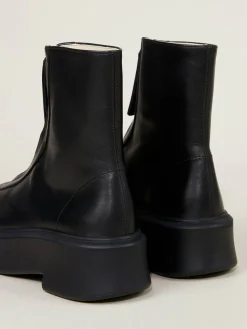 Stiefeletten 'Zipped' mit Reißverschluss Schwarz