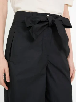 Stoffhose mit Gürtel Schwarz