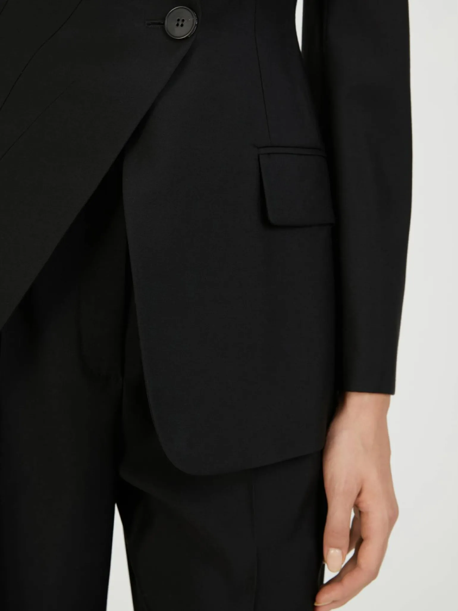 Wollblazer mit Schulterpolstern Schwarz